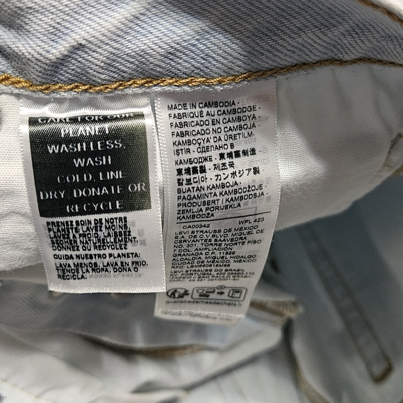 Levi's 501 Original Jean Shorts - Picture 8 of 12